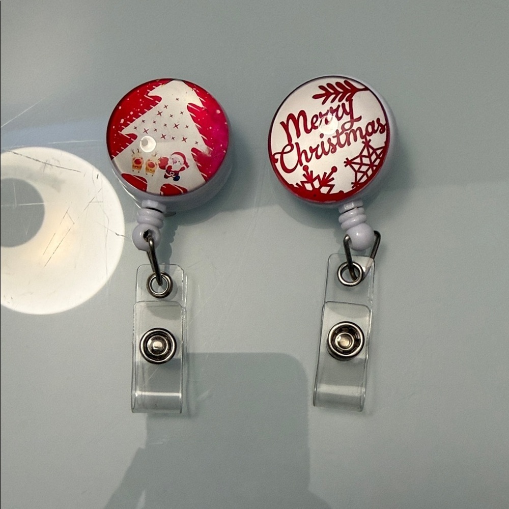 Set of 2 Christmas Badge Reels!